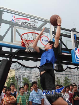 核心李炎